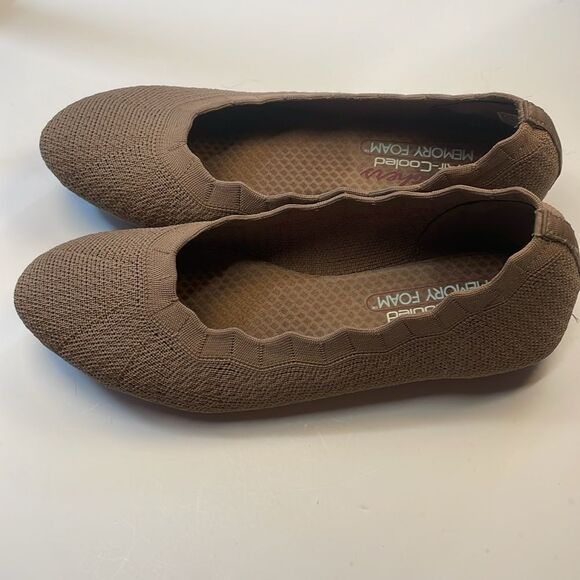 Skechers Air-Cooled Memory Foam Taupe Knit Ballet Flats Woman’s Sz 6.5 - Picture 4 of 7